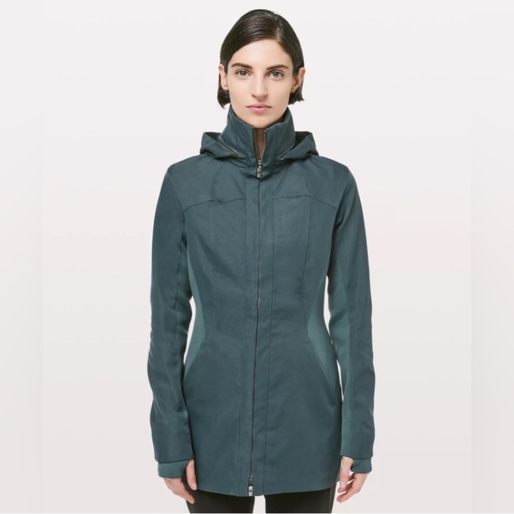 Lululemon Like A Glove Jacket - Size 0, Colour: Teal Shadow